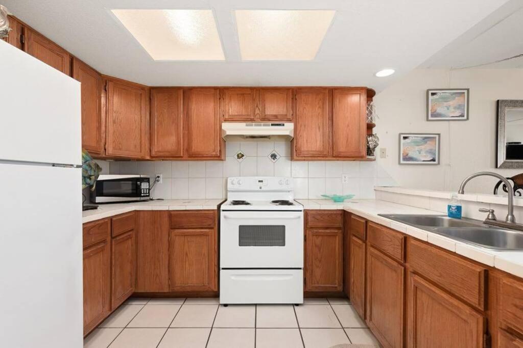 2 Bed 2 Bath Condo By Beach With Resort Pool サウス・パドリー・アイランド エクステリア 写真